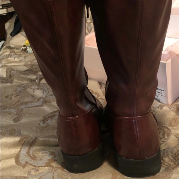 ✔️SOLD✔️Over the knee burgundy boots - Picture 4 of 8